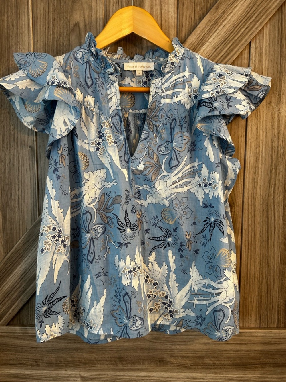 ✨ House of Harlow 1960 Blue Floral Flutter Blouse - Small✨